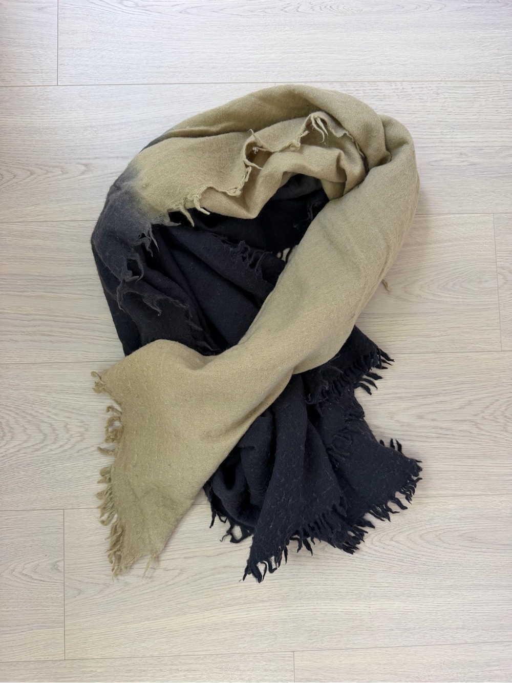 Aritzia Wilfred Gloomy Days Wool Blanket Scarf